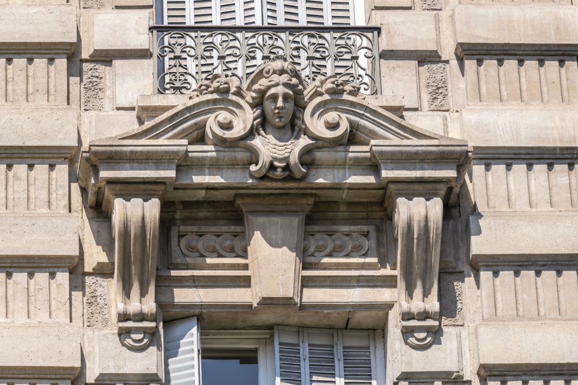 ciment_naturel_prompt_facade.jpg