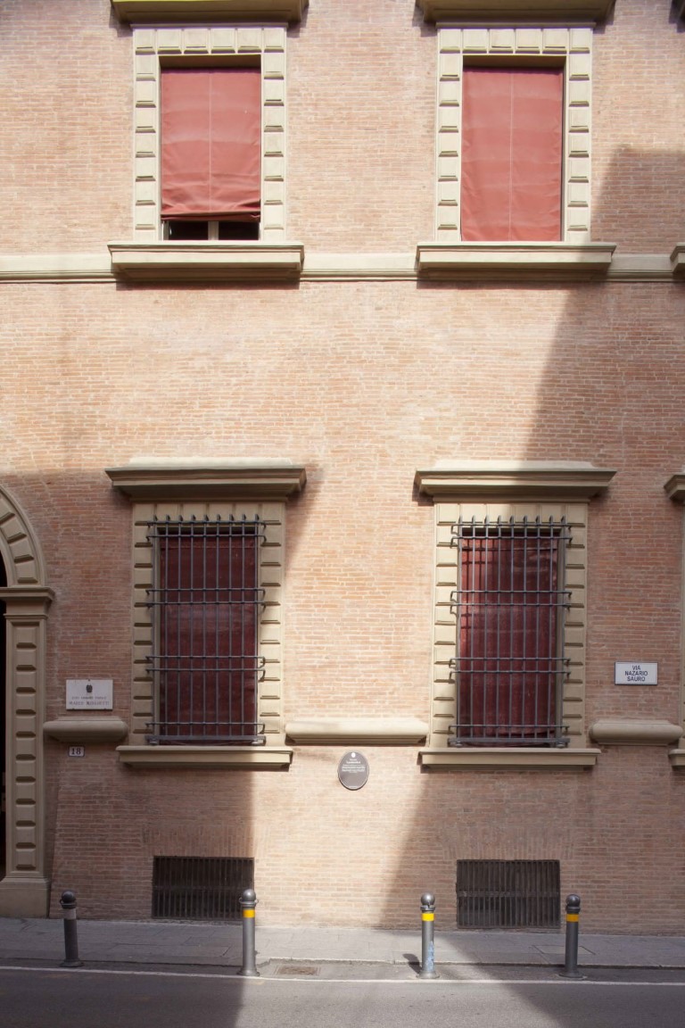 Façade-Palazzo-Lambertini.jpg