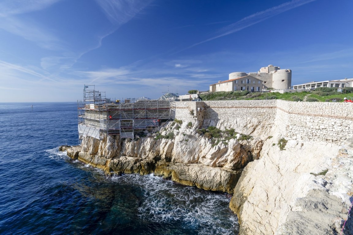 Vue-ensemble-remparts-Château-If_1.jpg