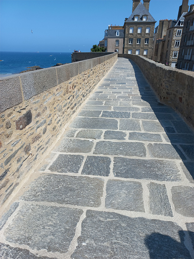imperméabilisation-chemin-de-ronde-St-Malo