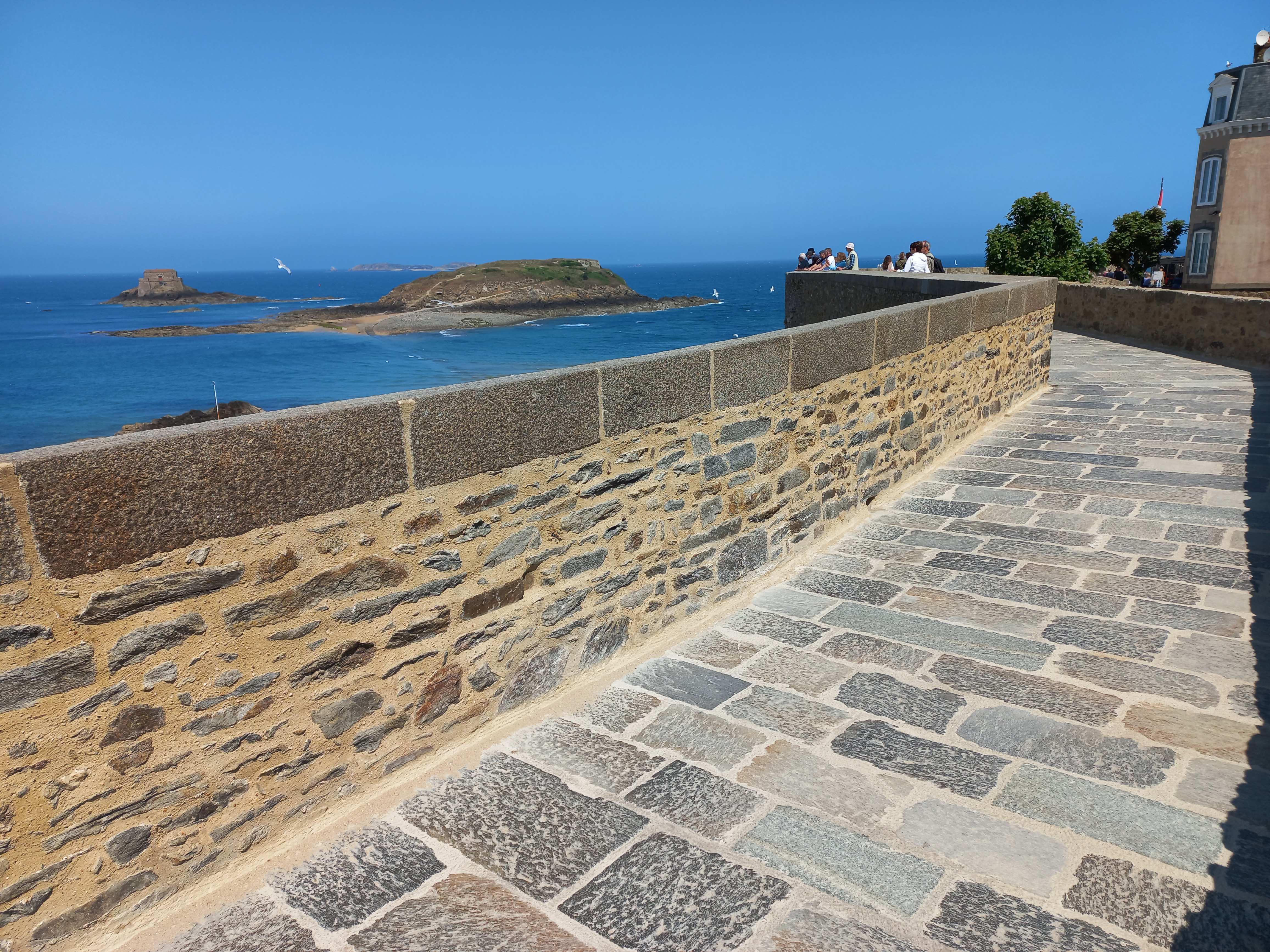 remparts-saint-malo.jp