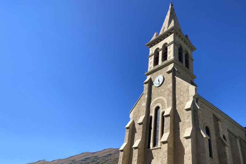 Rénovation Eglise Mizoën en Ciment Naturel Prompt Isère