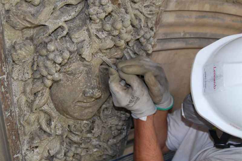 Moulure en ciment Prompt Vicat memoriale brion