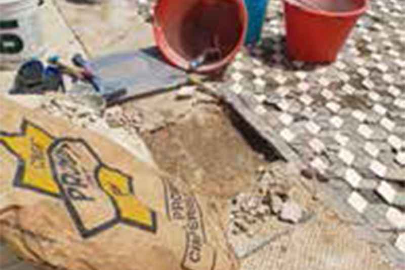 Restauration d'une mosaïque en ciment Vicat Prompt